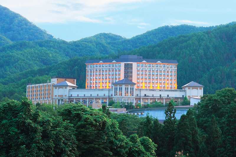 鶯宿温泉　ホテル森の風鶯宿