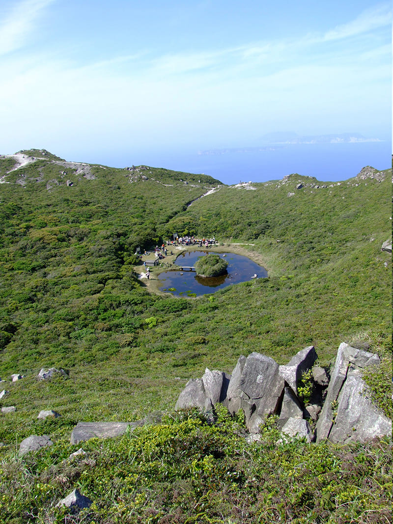 บ่อน้ำเซ็นไดอิเคะ ภูเขาเท็นโจ