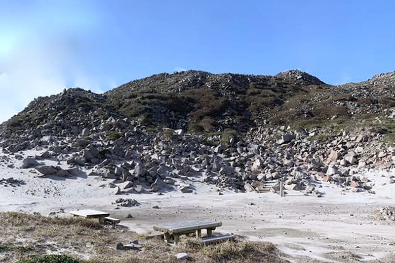 ทะเลทรายหน้าภูเขาเท็นโจ