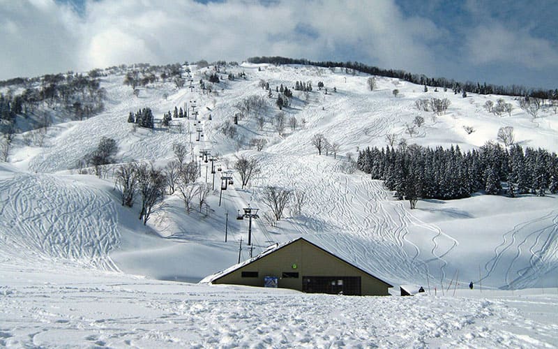 샤르망 히우치 스키장