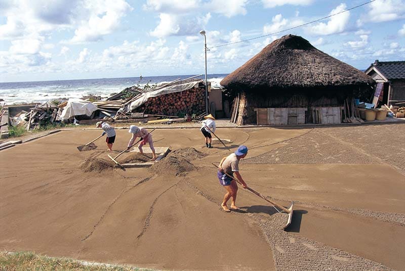 การทำเกลือแบบอาเกฮามะ