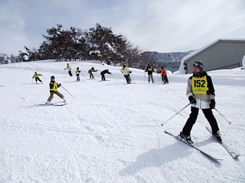 로쿠로시 고원 스키 파크
