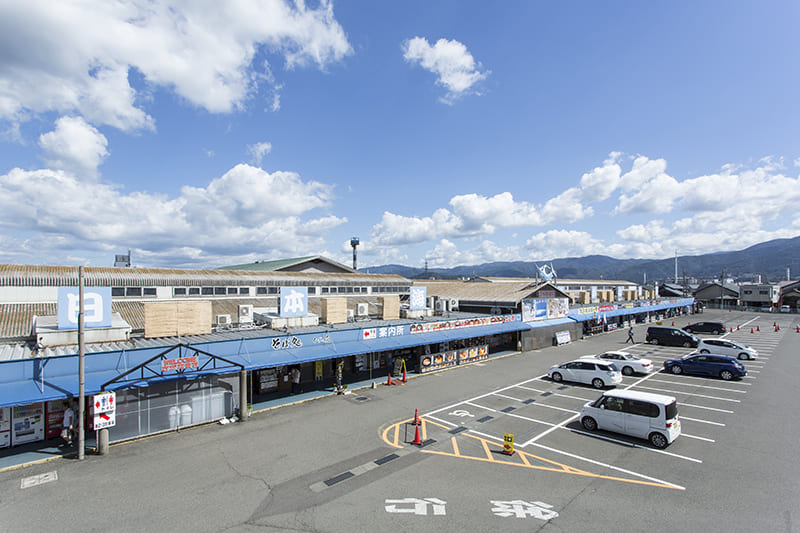 니혼카이 사카나마치