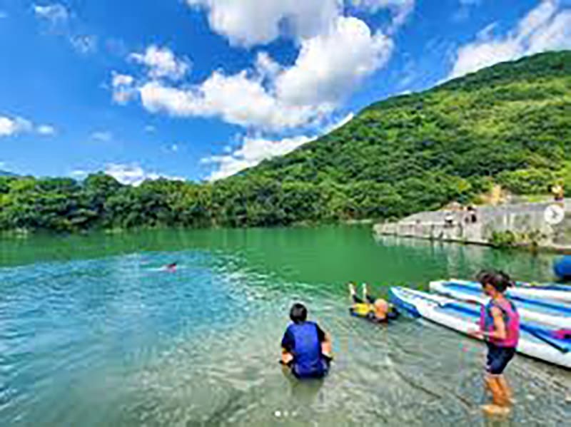 池田湖水際公園